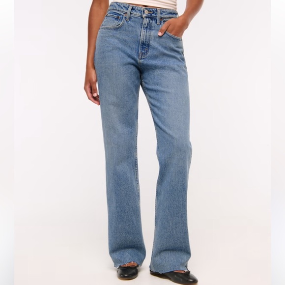 Abercrombie & Fitch Denim - ABERCROMBIE & FITCH CURVE LOVE THE 90’S RELAXED JEAN HR